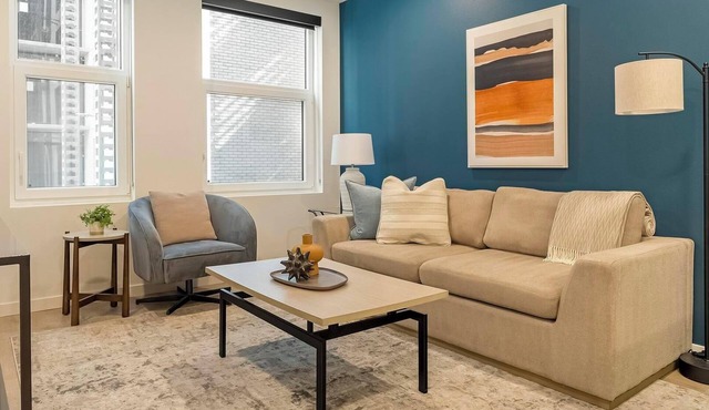 Landing | Chic 1BD, Rooftop Lounge, Gym