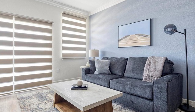 Landing | Chic 2BD, Clubhouse, Gym
