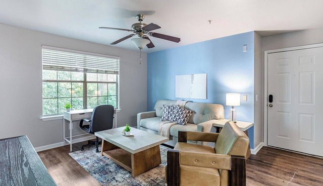 Landing | Stunning 2BD, Clubhouse, Game Room