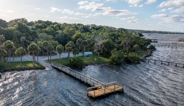 Large Group 5BR/3BA Oasis