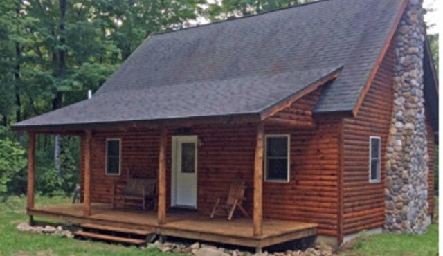 Lazy Cedars Log Cabin - Centrally located in Blaney Park