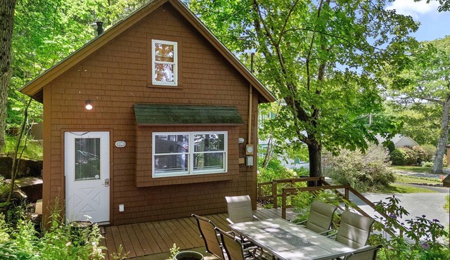 Ledgewood 11 - Hideaway in a natural landscape accessible to hiking trails in Mount Desert