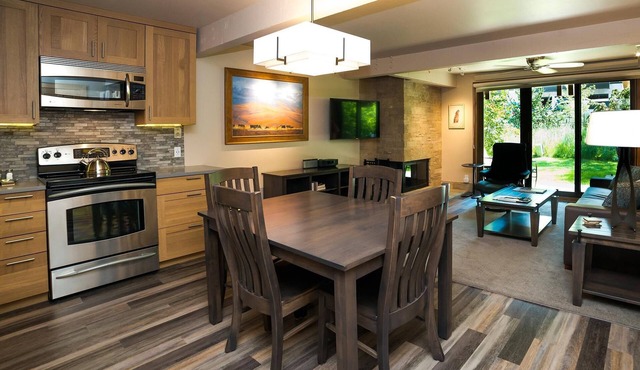 Lift One - Recently renovated one bedroom with patio