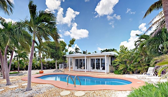 Little Torch Key Nest - Ocean view with pool in Little Torch Key