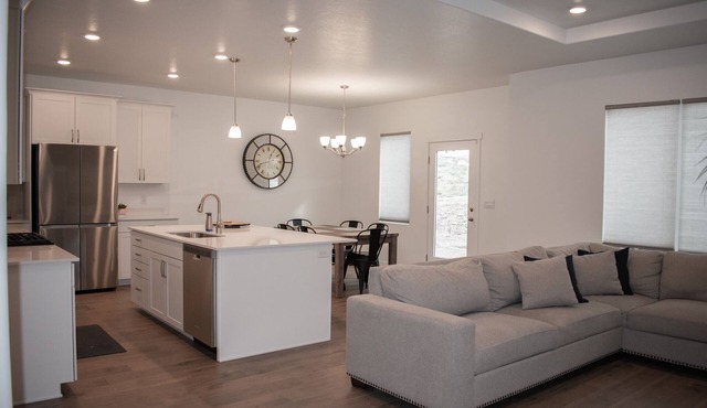 Little Valley Gateway Entire New Home