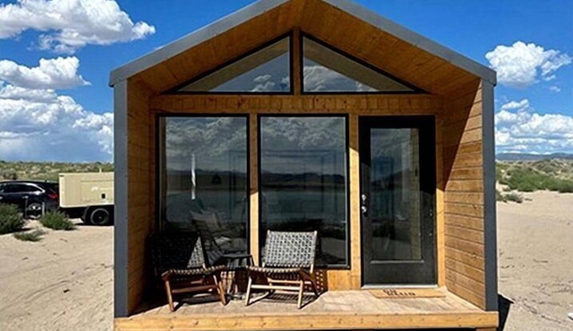 Luxurious Tiny House with King Bed for a Romantic Escape on Yuba Lake in Utah