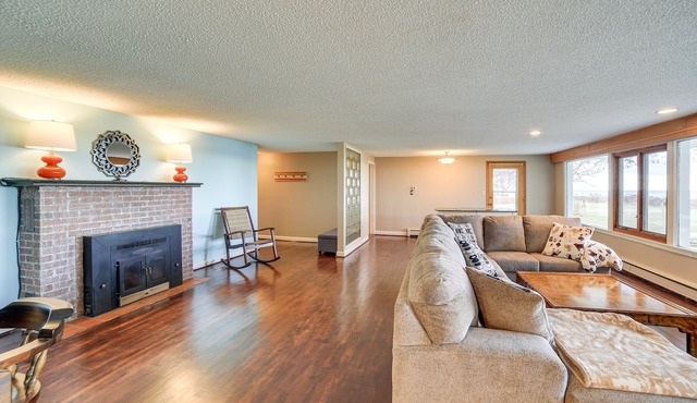 Menominee Waterfront Home w/ Private Beach Access! in Menominee