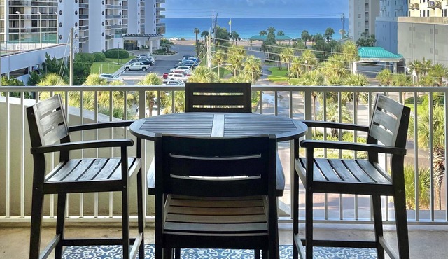 Miramar Beach Ocean View with Large Balcony