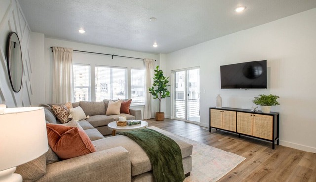 Modern Home | Near American Fork Canyon