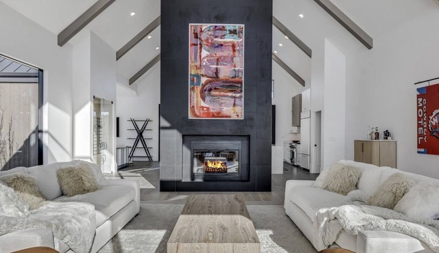 Modern Mountain Chalet