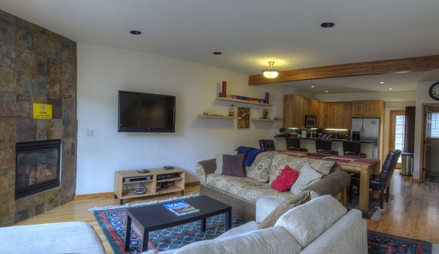 Mountain Charm Minutes from Vail & Beaver Creek