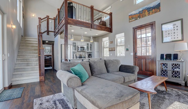 Mountain Views | Pet-Friendly | Modern Cabin in Como