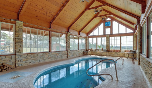 Mountain Views + Shared Pool: Ozarks Family Home in Shirley