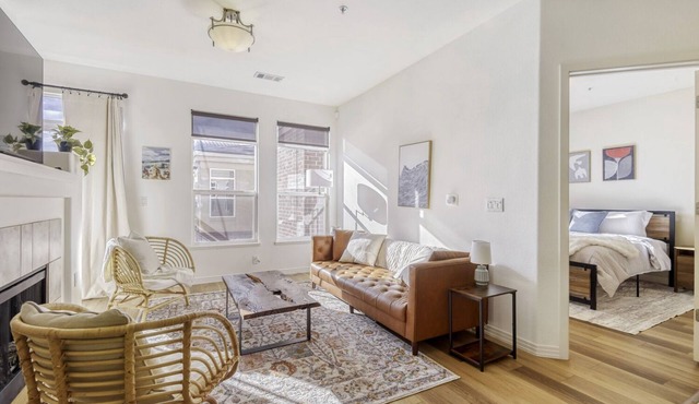 Move-in-Ready Condo in the heart of Lone Tree