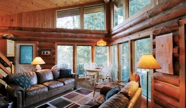 Mt. Baker Lodging Cabin 97 - Sleeps 6! in Maple Falls