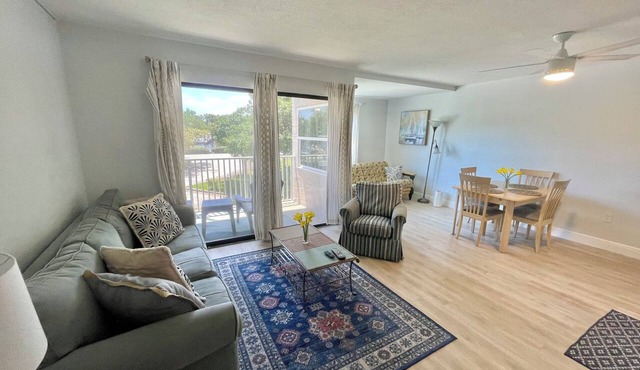 NEW COMPLETE REMODEL, MELBOURNE HARBOUR VIEWS in Melbourne
