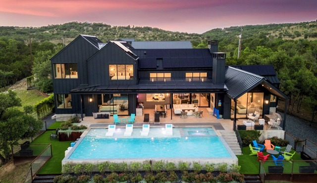 NEW Luxe Estate, Pond, Pool, Pickleball, Animals, 20 PPL in Dripping Springs