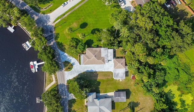 Newly Remodeled Cottage Close to the River