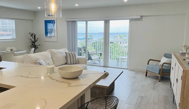 Newly renovated, Central Beach, Ocean views in Fort Lauderdale