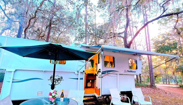 Nice Camper Under the Stars Fire Pit Hammock Pet-Friendly Free Parking