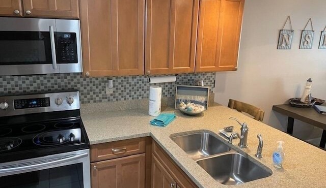 Ocean View Ground Floor 2/2 in New Smyrna Beach