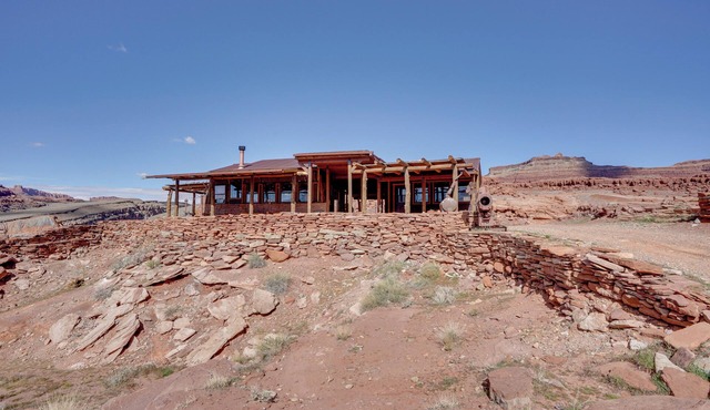 Panoramic Views, Trails & More! Desert Adventure
