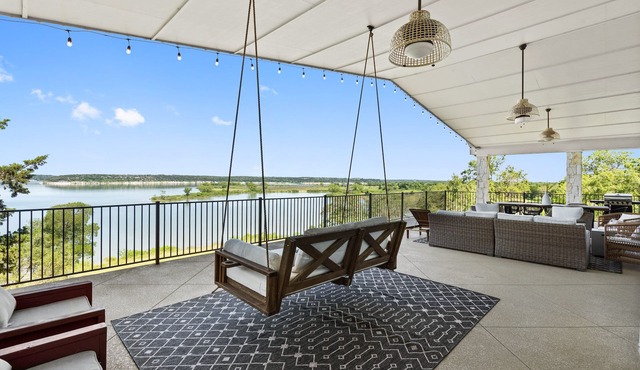 Paradise by the lake - Lonestar Lakehouse in Temple