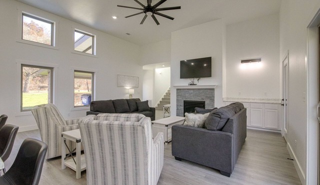Pet-Friendly Cotter Retreat w/Deck & Gas Grill! in Cotter
