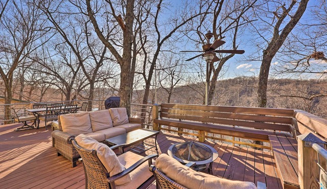 Pet-Friendly Grand Lake House w/Dock & Kayaks! in Eucha