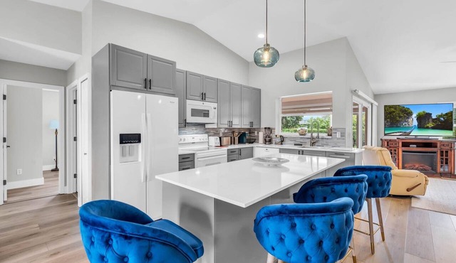 Pet-Friendly Home 4 Miles to Beach & Shops in Naples