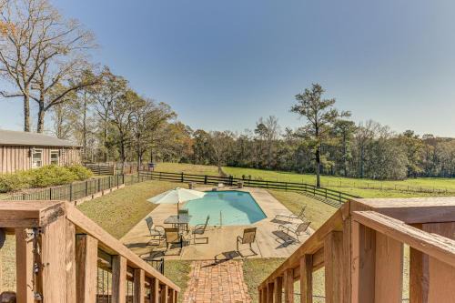 Pet-Friendly Opp Vacation Rental w/Spacious Deck!