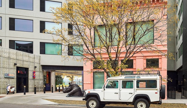 Pet Friendly + Suite | Rooftop Hot Tub & Bar