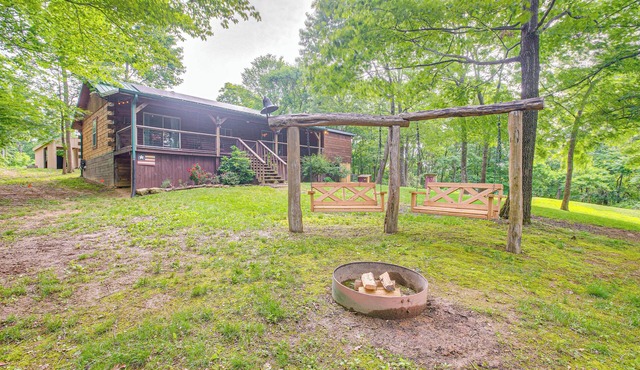 Pond & Fire Pit: Charming Log Cabin near Blue Rock in Philo