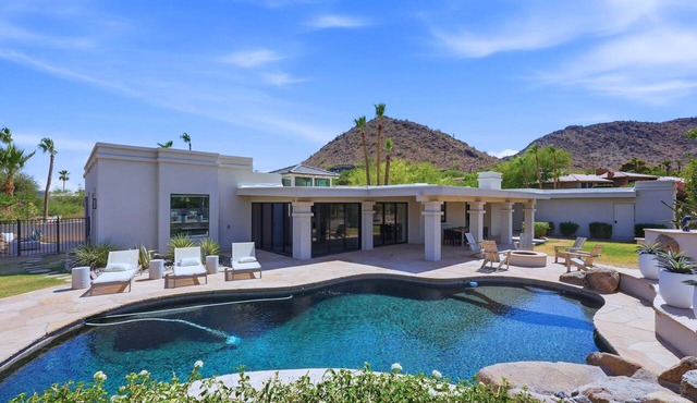 Pool~Jacuzzi~Luxury~EVChrg~Desert Park in Paradise Valley