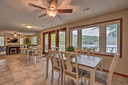 Private Dock! Waterfront Group Haven in Camdenton in Camdenton