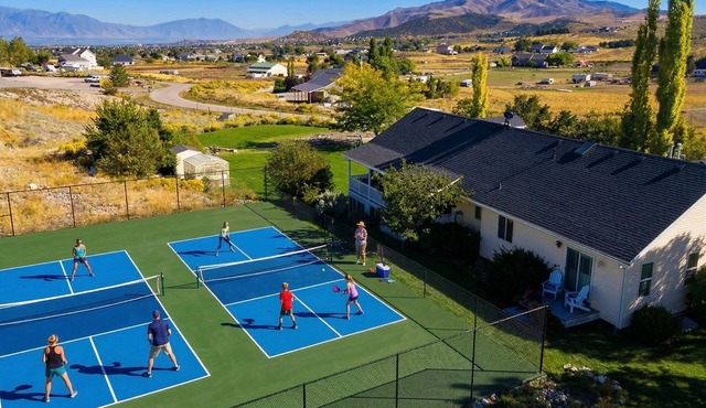 Private Ranch Retreat- Double Pickleball, Spa, Theater, Equestrian, VIEWS!