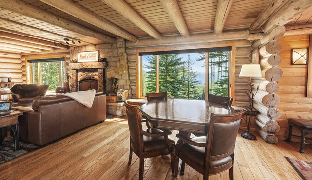 Private Unique On-mtn 4br 4ba 4 Bedroom Cabin by RedAwning