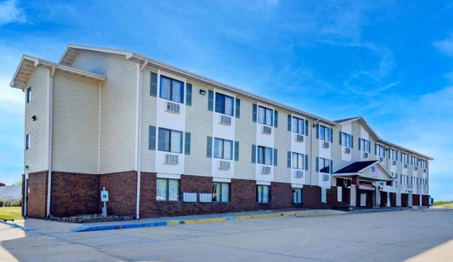 Queen Bed Accessible|Nsmk in Columbia
