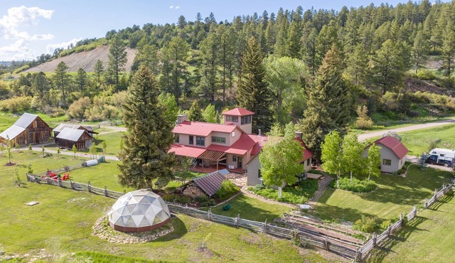 Rancho Sendero Correo - Historic Home & Cabin on 300 Acres - Hot Tub