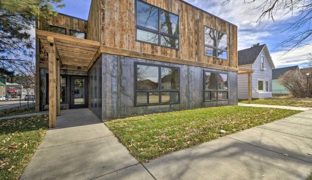Red Lodge Townhome with Hot Tub and Fireplace! in Red Lodge