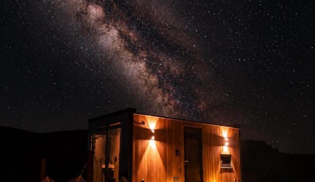 Reflections - Luxe Mirror Home Near Capitol Reef