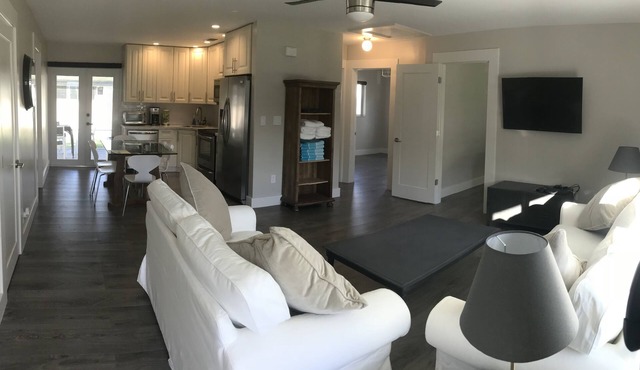Renovated 4 Bedroom East Boca House, Walk to Everything! in Boca Raton