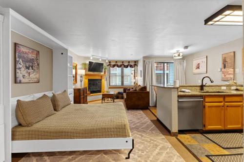River Mountain Lodge #113W