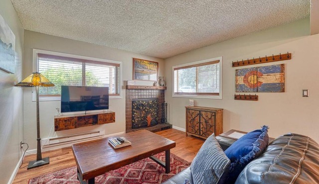 Riverfront family-friendly condo