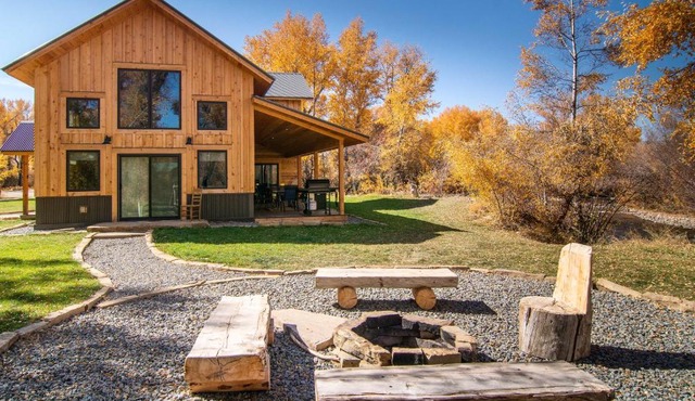 Riverfront Home w/BBQ: 2 Mi to Downtown Gunnison!