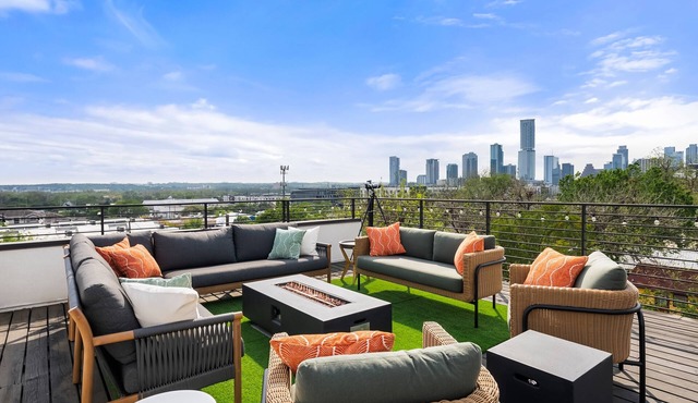 Rooftop Deck, Heated Pool, and Game Room - 4-BR East Austin Home Mins to Downtown! in Austin