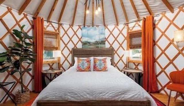 Rustic Luxe Yurt- Unit #1 in Woodway