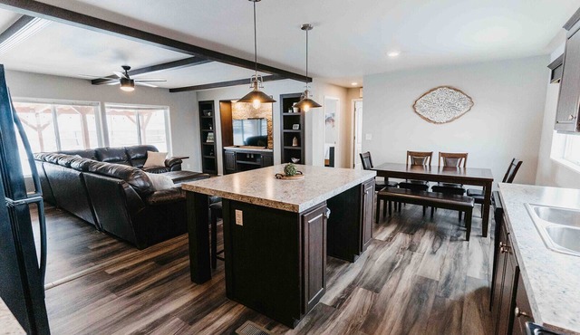 San Juan and Cimarron Modern Mountain View Getaway