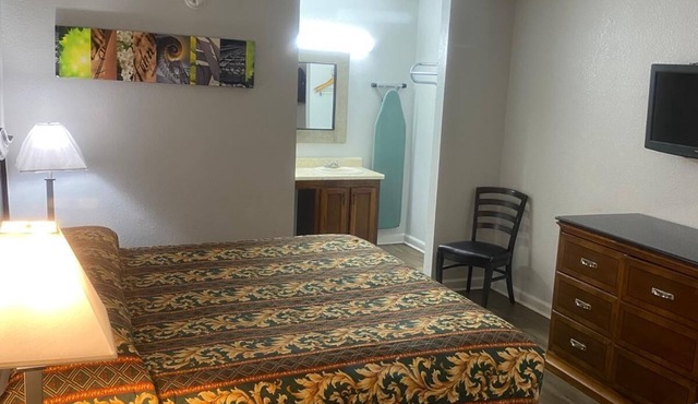 Savannah Lodge in Savannah