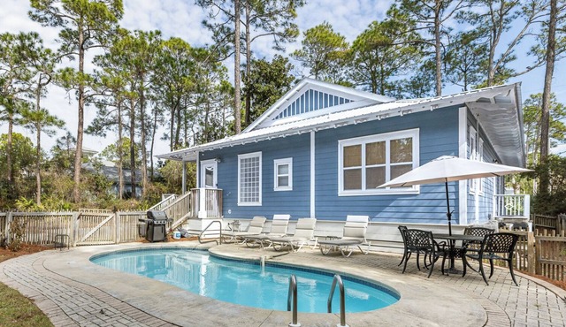 Seagrove Home- Pet Friendly, Private Pool, & Bikes in Santa Rosa Beach